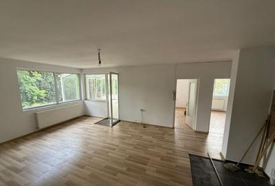 Apartament cu 3 camere decomandat în Central - 2