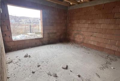 Casă cu 4 camere cu Teren 587 Mp în Central - 6