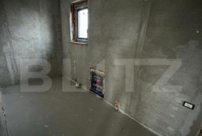 Casă cu 4 camere cu Teren 300 Mp în Central