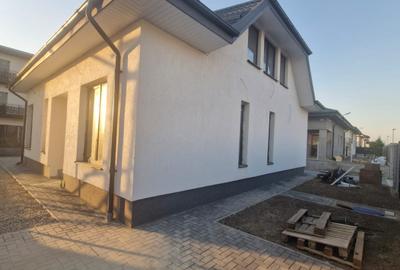 Vila deosebita, curte 350 mp, Buftea - 3