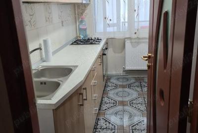 Apartament cu 2 camere decomandat în Micro 6 - 2