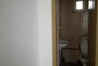 Spațiu comercial, de 21 mp, în Central - 1