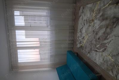 Apartament cu 3 camere semidecomandat în Drumul Taberei