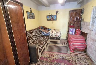 Casa tradi?ionala in Benge?ti-Ciocadia, str. Linia Mar - 10