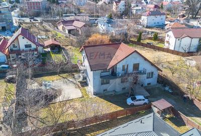 Casă cu 7 camere cu Teren 887 Mp în Bucium - 12