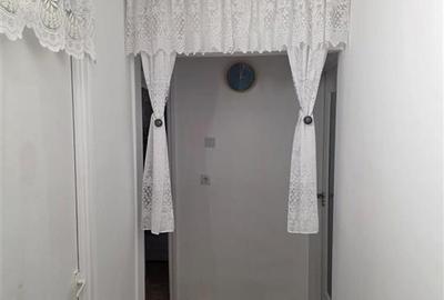 Apartament cu 2 camere decomandat în Tractorul - 6