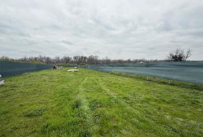 Teren de 1387 mp, în Nord