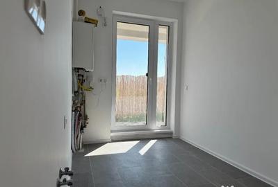 Garsonieră decomandată în Est - 12