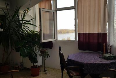 Apartament cu 3 camere decomandat în Călărași - 3