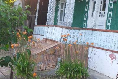 Casă cu 4 camere în Văleni - 5