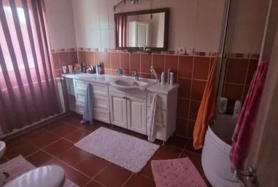 Casa noua la Baiceni - 10