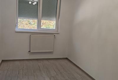 Apartament cu 3 camere semidecomandat în Mazepa 1 - 5