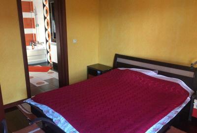 Casă cu 4 camere în Onești - 1