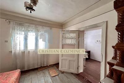 Casă cu 4 camere cu Teren 2243 Mp în Românești - 7