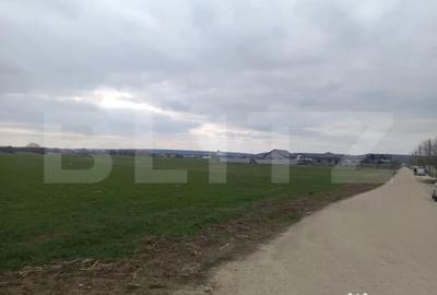 Teren de 7200 mp, în Central - 3