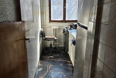 Apartament cu 3 camere semidecomandat în Circumvalațiunii - 1