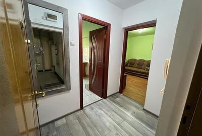 Republicii vedere stradala, etaj 4 din 7, doua camere decomandate! - 2