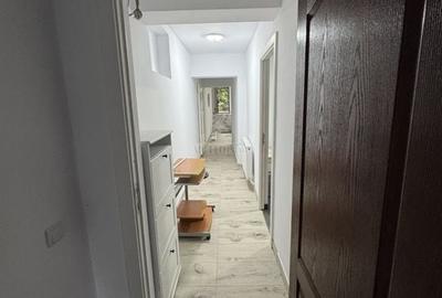 Vând clădire de apartamente + spațiu comercial - Comision 0% - 8