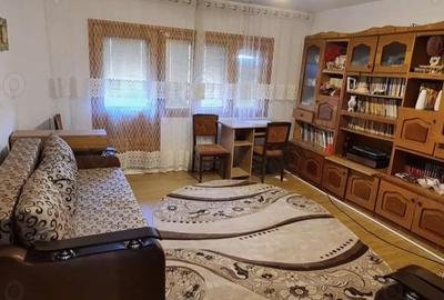 Apartament cu 2 camere semidecomandat în Râmnicu Sărat - 1