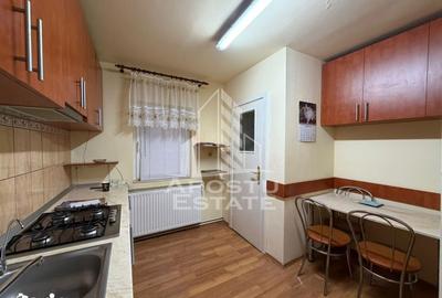 Apartament cu 3 camere decomandat, mobilat în Girocului - 1