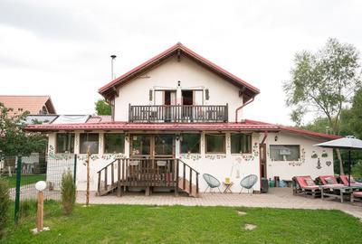 Casă cu 12 camere cu Teren 854 Mp în Predeluț