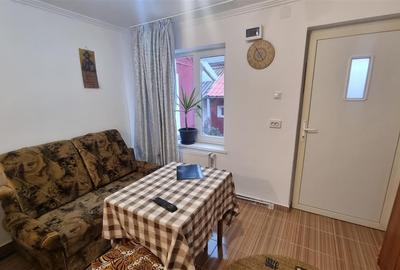 Studio la casa , zona strazii Lunga - 6