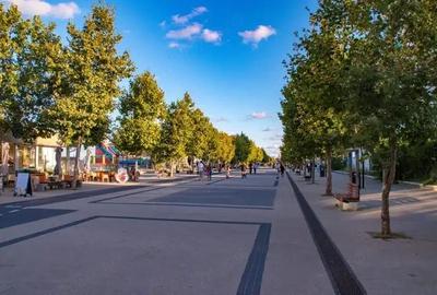 Spațiu comercial, de 80 mp, în Central - 1