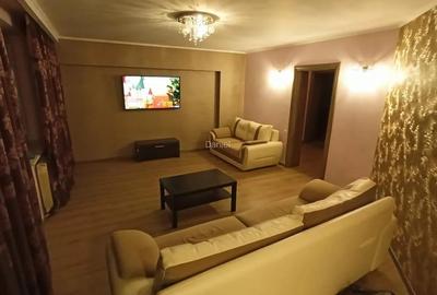 Apartament cu 3 camere decomandat, mobilat în Unirii
