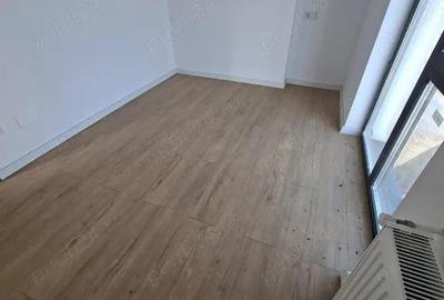 Apartament cu 3 camere decomandat în Central - 1