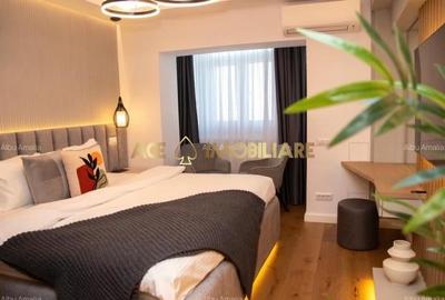 Apartament cu 3 camere semidecomandat, mobilat în Unirii