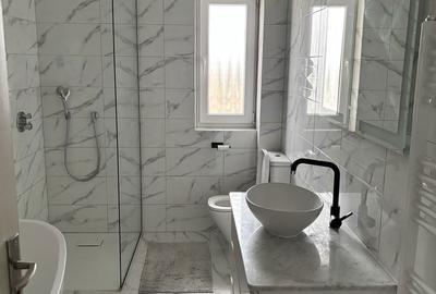 Apartament cu 3 camere în Central - 3