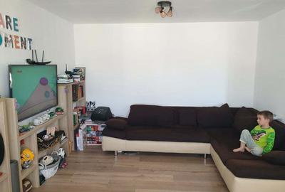 Apartament 3 camere decomandat - 2