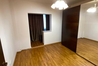 Apartament cu 3 camere decomandat în Crângași - 9