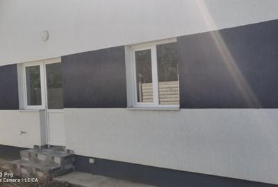 Casă cu 4 camere în Central - 2