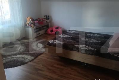 Casă cu 5 camere cu Teren 800 Mp în Central