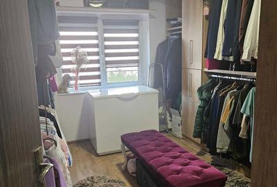 Apartament cu 4 camere decomandat în Dacia - 8