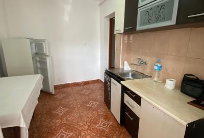 Apartament cu 2 camere decomandat în Mioriței