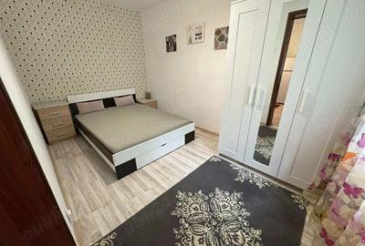 Inchiriez apartament bacau piata sud estaj doi - 1
