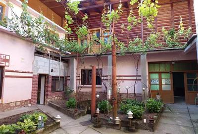 Casă cu Teren 1439 Mp în Socol - 12