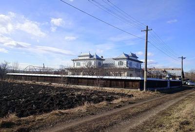 Casa 260 Mp anexe 280 Mp teren 7500 mp Rauce?ti- Ungheni - 1