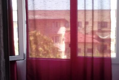 Garsoniera-libera 1 octombrie Dristor 2 - 10