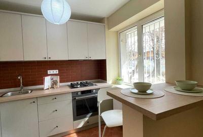 Apartament cu 2 camere semidecomandat în 1 Mai - 2