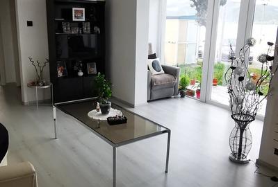 Apartament la parter - 4