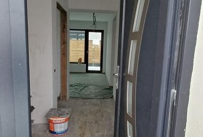 Casă cu 4 camere cu Teren 300 Mp în Central - 6