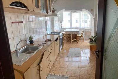 Apartament cu 3 camere decomandat în Central - 5