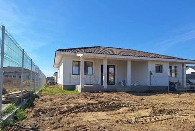 Duplex personalizare interioara - locatie excelenta - 1