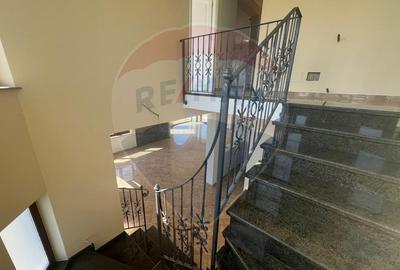 Casă cu 5 camere cu Canalizare în Răstoaca - 5