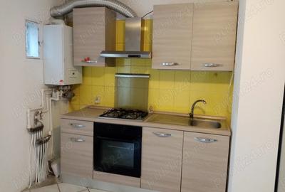 Apartament cu 3 camere semidecomandat în Central - 8