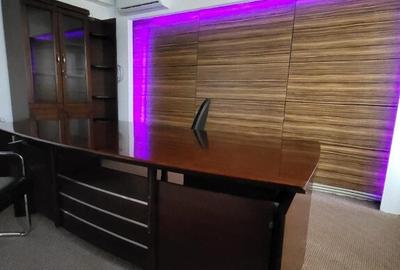 Spațiu comercial, de 400 mp, în Est