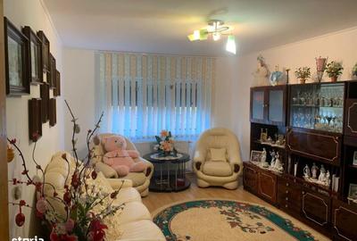 Apartament cu 3 camere decomandat în Central - 16